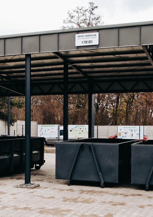 budynek punktu selektywnej zbiórki odpadów